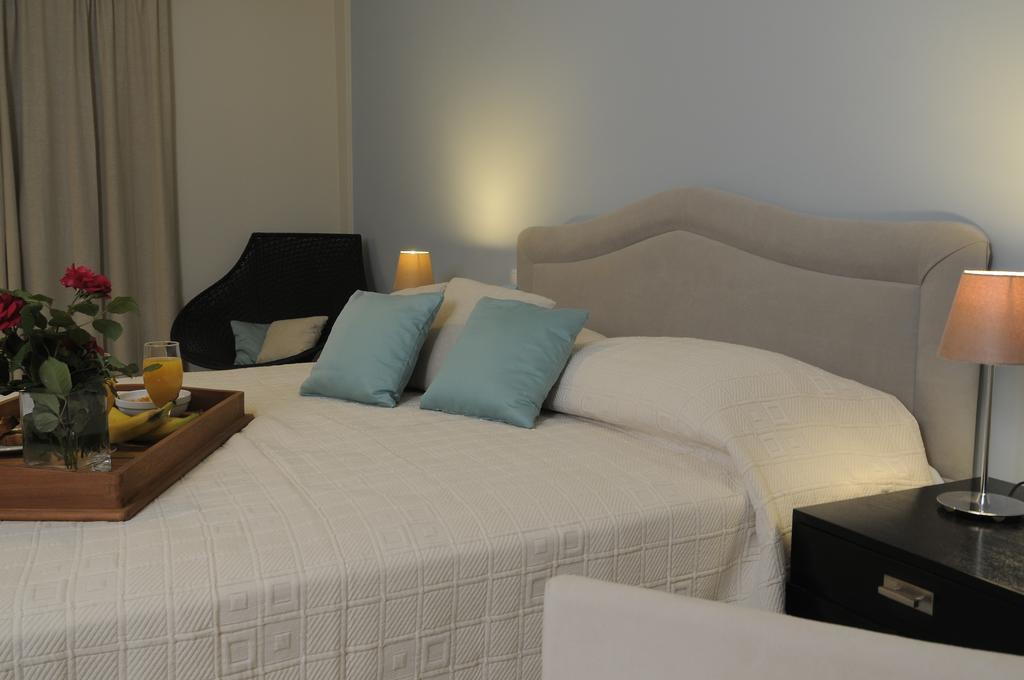 Athena Hotel Milopotamos  Ruang foto