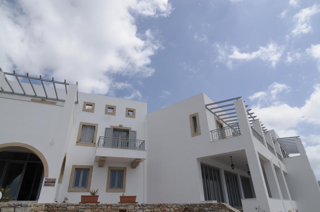 Athena Hotel Milopotamos  Bagian luar foto