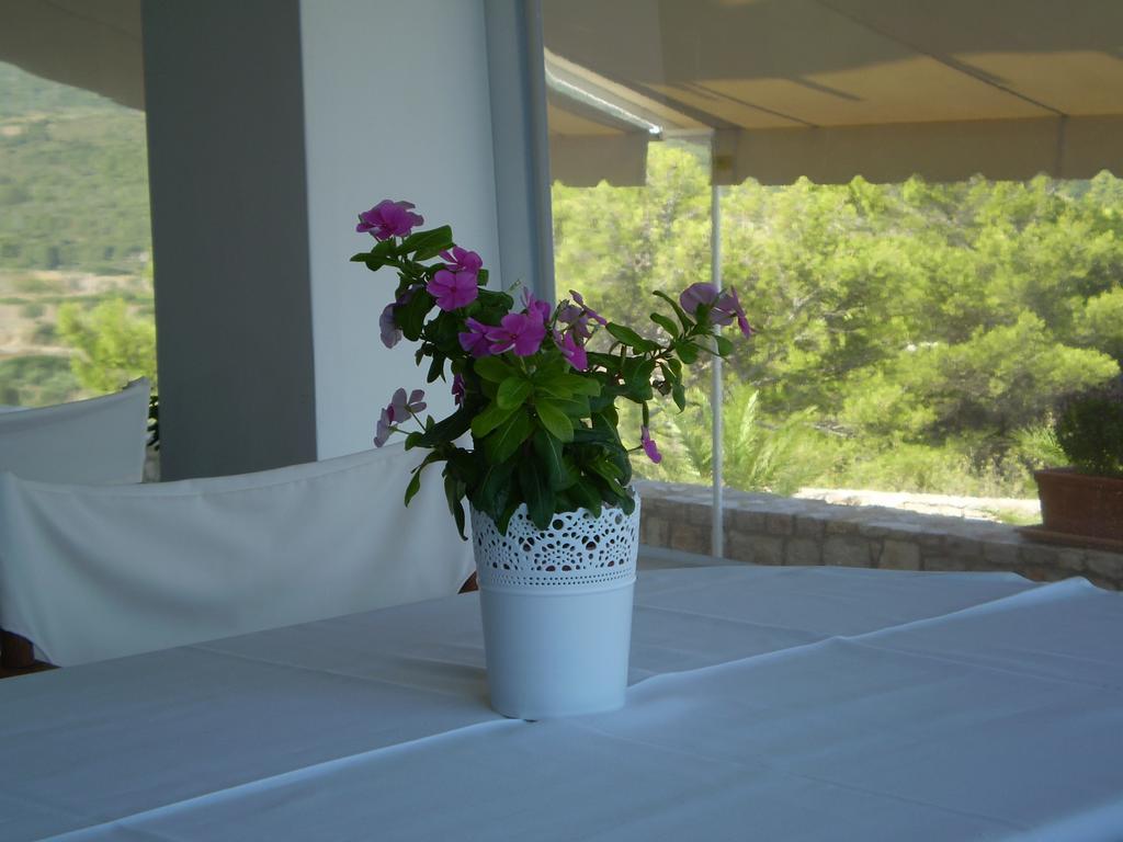 Athena Hotel Milopotamos  Bagian luar foto